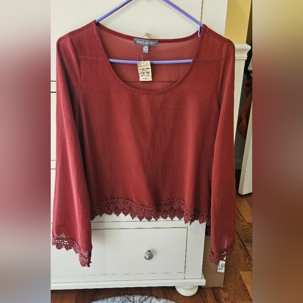 NWT Women's sheer long sleeve top